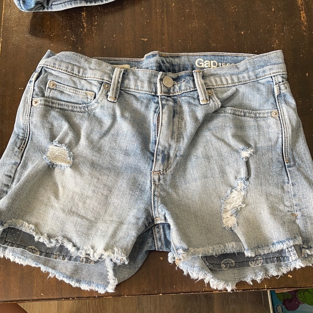 NWOT Gap shorts